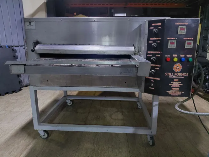 Forno de esteira 90 cm