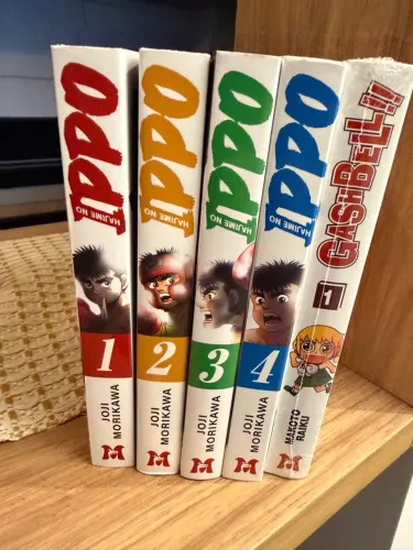 HAJIME NO IPPO VOL 1 A 4 + GASH BELL 1 - NEGOCIÁVEL