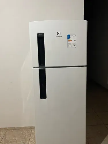 Geladeira nova, apenas não está gelando!