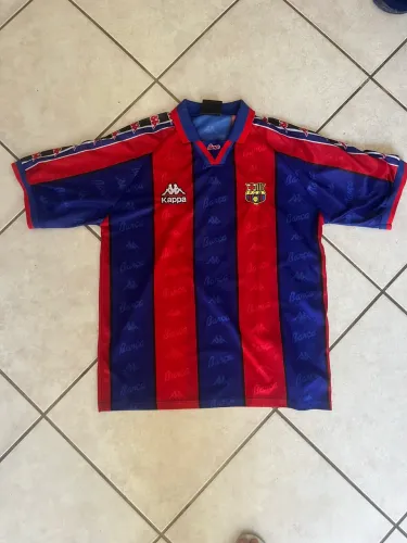 Camisa retro do Barcelona do Ronaldo fenómeno original