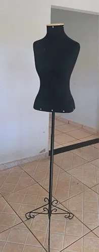 Manequim meio corpo