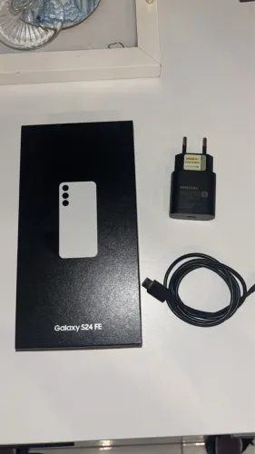 S24 FE de 128 GB , celular novinho (8 meses de uso)