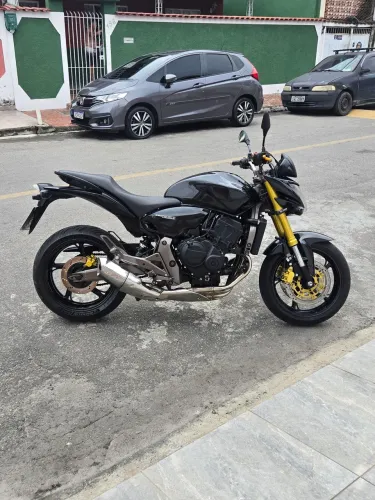 Vendo hornet injetada
