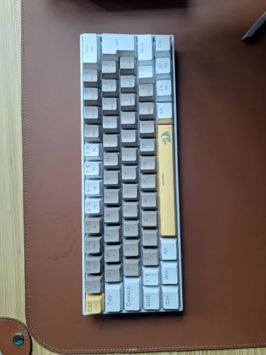 Teclado mecânico Redragon pouco ultizado e mouse Redragon.