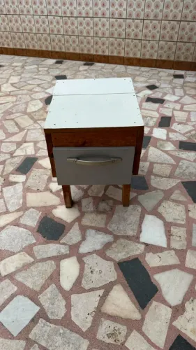 Banco / Banqueta de Madeira com Gaveta