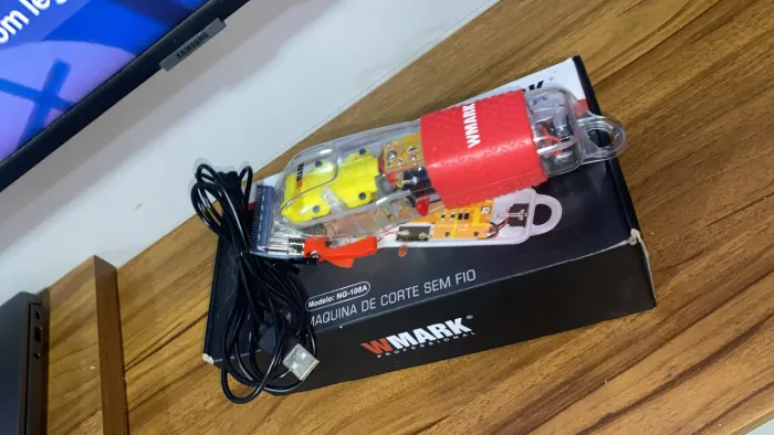 Máquina de corte WMARK NG-108A transparente - Completo na Caixa