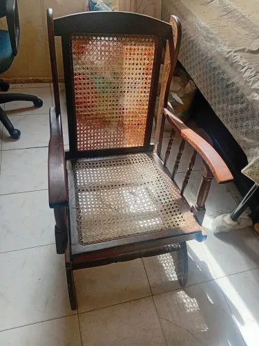 Cadeira de balanço vintage anos 80 450,00
