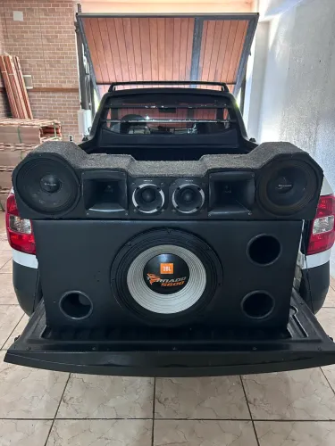 Som Automotivo Tornado 15 5600w