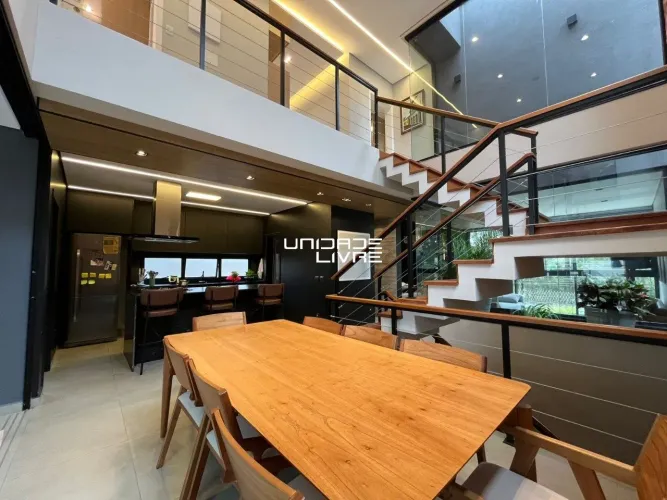Casa em Condomínio Granja Anita - Rustica com Piscina Jardim de Inversno 330m²