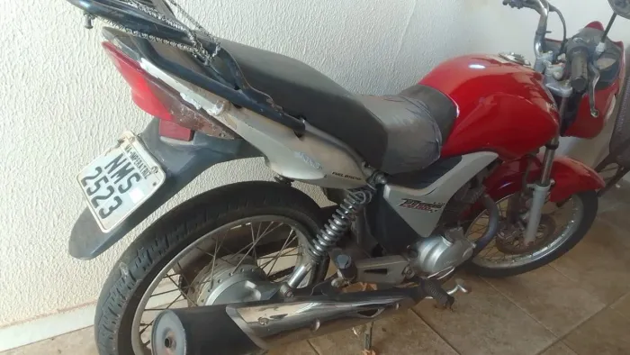 Vendo - moto Titan 150 ESD