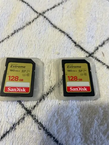 Cartão De Memoria SD 128GB Sandisk Extreme 180 Mb/S (SDSDXVA-128G-GNCIN) | classe 10