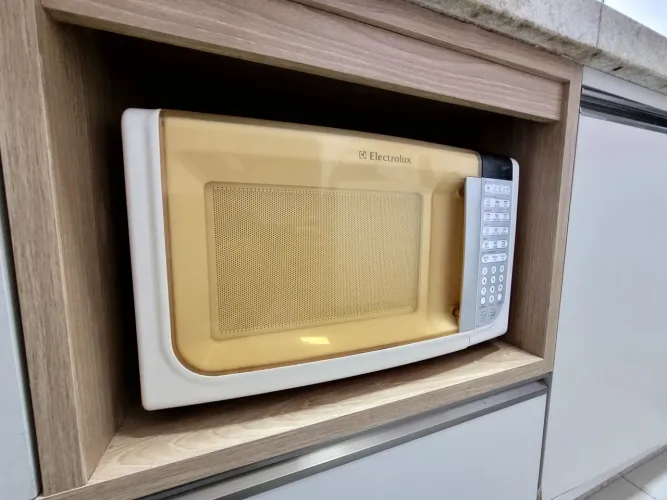 Forno Micro-ondas 31L Eletrolux 
