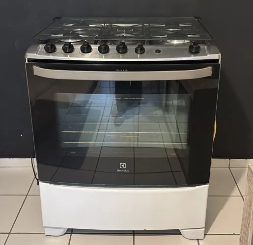 Fogão 5 Bocas Electrolux Inox - Com forno 