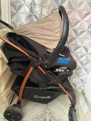 Bebê conforto e carrinho