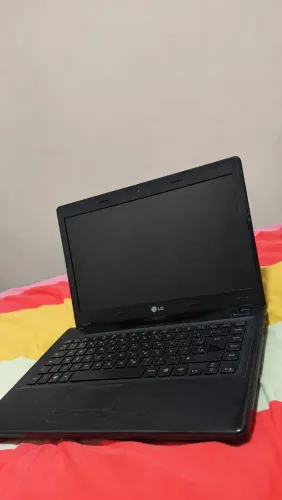 Notebook [LG] com defeito - não liga / bateria ruim