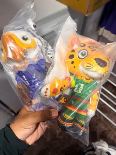 2 Mascotes Rexonas!