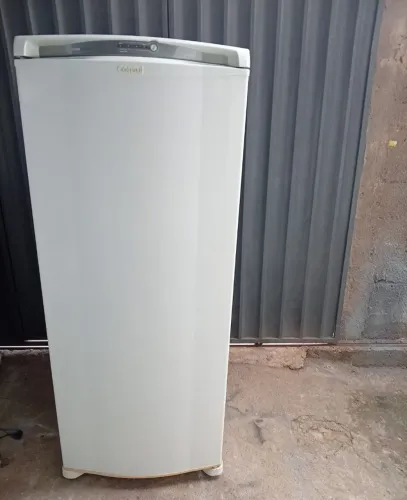 Geladeira Consul Frost Free funcionando perfeitamente 277 litros funcionando 
