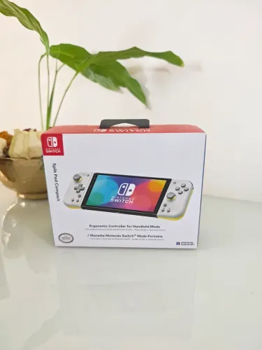 Controle Nintendo Switch Hori Pad Split Pad compact