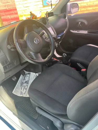 Nissan March S 1.0 16V Flex Fuel 5P 2013