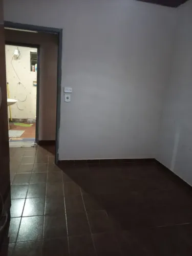 Alugo para depósito da shopee/mercado livre , pra guardar mercadoria, pra entregas novas..