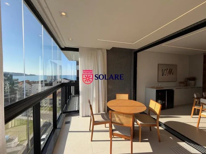 Apartamento com vista mar alto padrão para 6 pessoas em Bombas