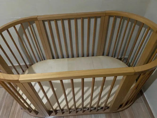 Vende-se berço com colchão