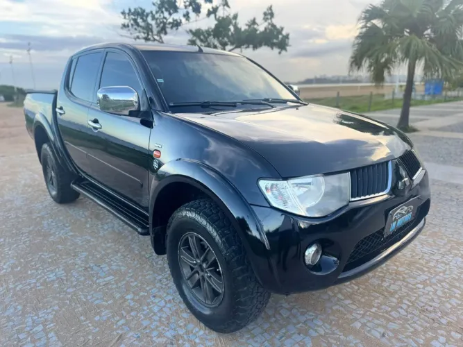 Mitsubishi L200 Triton HPE 3.2 CD TB Int.diesel AUT 2010