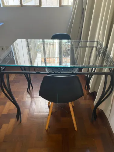 Mesa 2 cadeiras