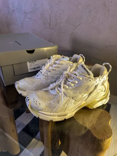 Balenciaga Runner Monocolor white 