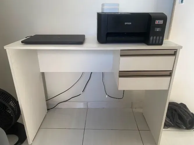 Escrivaninha 2 gavetas