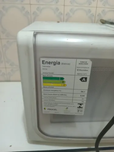 Micro-ondas Electrolux 31 Litros - R$ 200