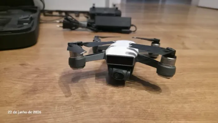 Drone DJI Spark Combo Completo - Perfeito p/ Iniciantes (2 Baterias + 2 Controles!)