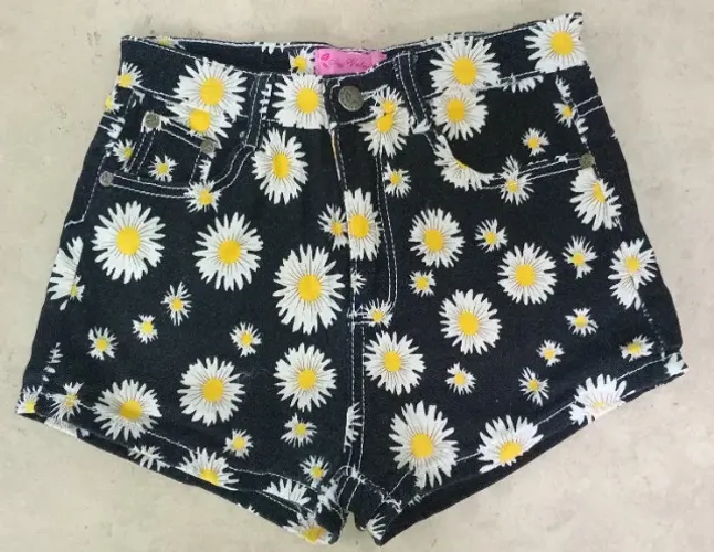 Shorts curto tam PP estampa margaridas Desapego Usado