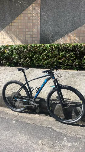 Bicicleta OGGI BIG WHEEL 7.0