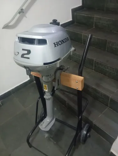 Motor Honda 2 Hp, 4 Tempos, Todo Original, Bem Conservado.