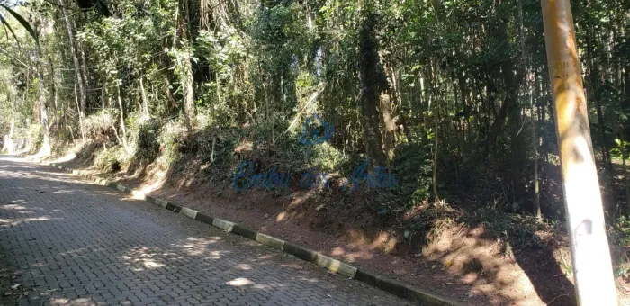 Terreno à Venda no Condomínio Embu Colonial com 2.345,00 m² em Embu das Artes-SP