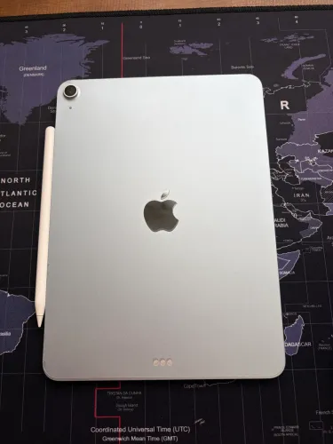 iPad Air M4 128 G Blue + Apple Pencil Pro + Capa Teclado