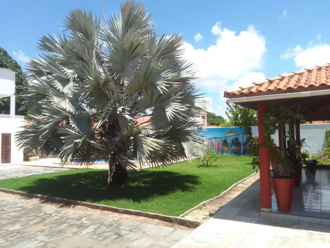Linda Casa à Venda com Piscina ,03 Suites na Praia do Icarai!