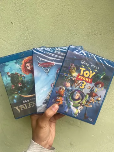 Lote 3 Blu-rays Disney Pixar Lacrados - Valente, Carros 3 e Toy Story 3