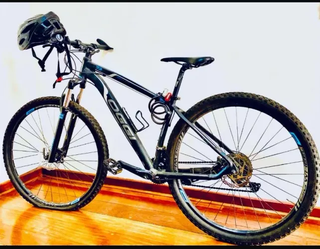 Bicicleta Oggi Big Wheel 7.3 aro 19
