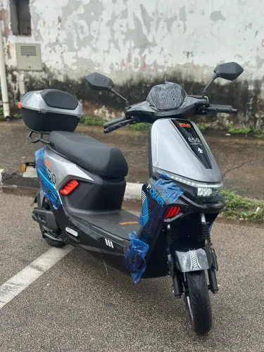 Moto elétrica 1000w motinha scooter 