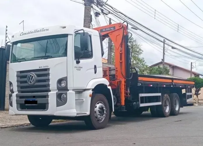 Vw 24-250 6x2 ano 2011 munck argos 20 toneladas