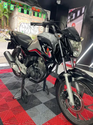 Titan 160 