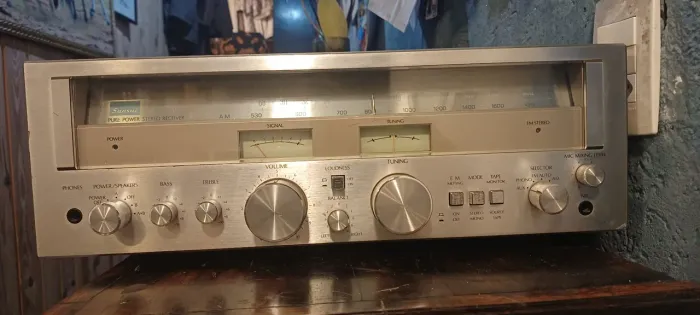Receiver sansui G-3500com defeito