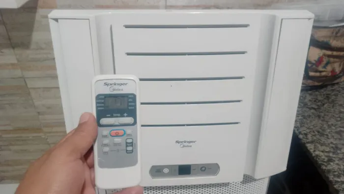 Ar condicionado Springer Midea 10 mil BTUs valor 1500 reais