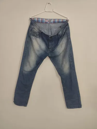 Calça jeans para trabalho 44