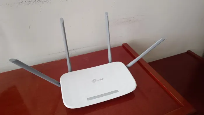 Roteador TP-Link Archer C50 usado