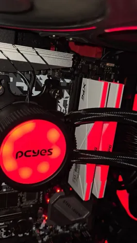 Memoria RAM 16GB DDR4 XPG 3200mhz RGB Spectrix D50 2x8gb