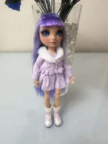 Boneca Rainbow High Violet