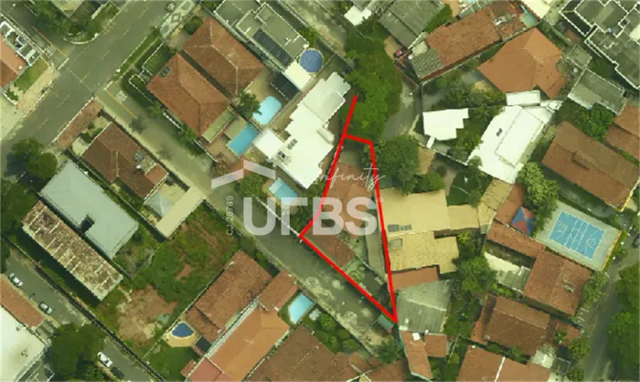 Casa a venda no Setor Sul - proximo ao clube de engenharia - Avenida 136